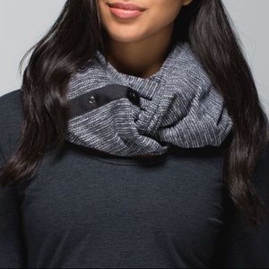 Lululemon Vinyasa scarf Rulu Coco Pique